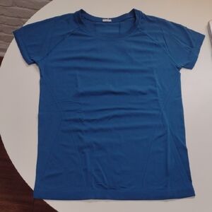 Athleta Deep Mediterranean Blue Compression T-shirt Size Medium